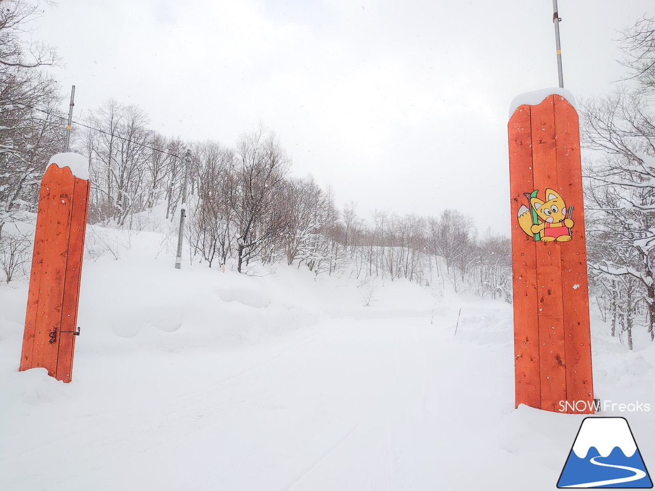 増毛町営暑寒別岳スキー場｜今冬の暑寒別岳は、まるでニセコのような豪雪地帯に！？パウダースノーたっぷりの穴場ゲレンデを滑走～！